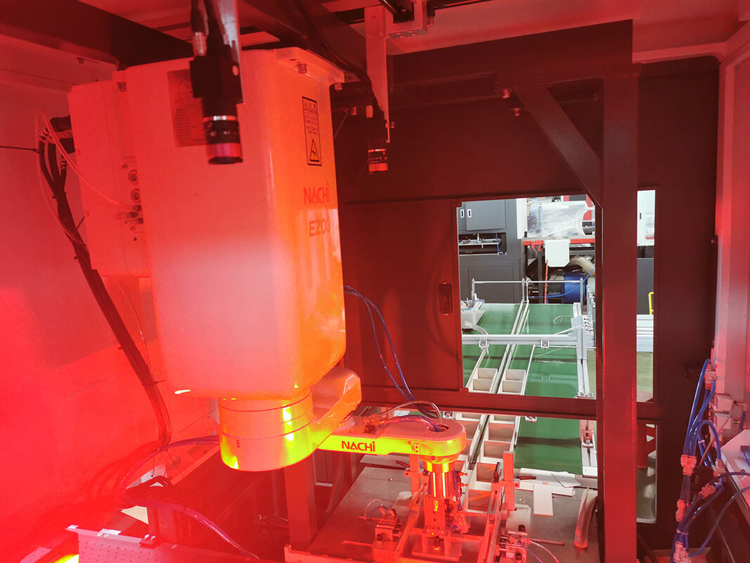 ระบบควบคุม PLC เครื่องบรรจุกล่องอัตโนมัติ ออกแบบสําหรับขนาดของผลิตภัณฑ์เสร็จ L W H 400 300 140 mm และ 55 35 12 mm กระบวนการบรรจุ