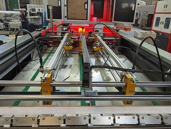 PLC Control Fully Automatic Cardboard Box Assembly Machine Including Servo Motor 25KW Supporting and Precise Box Forming